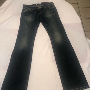 BUI YAH KAH GIRLS/WOMEN’SJEANS SIZE 7
Boot Cut